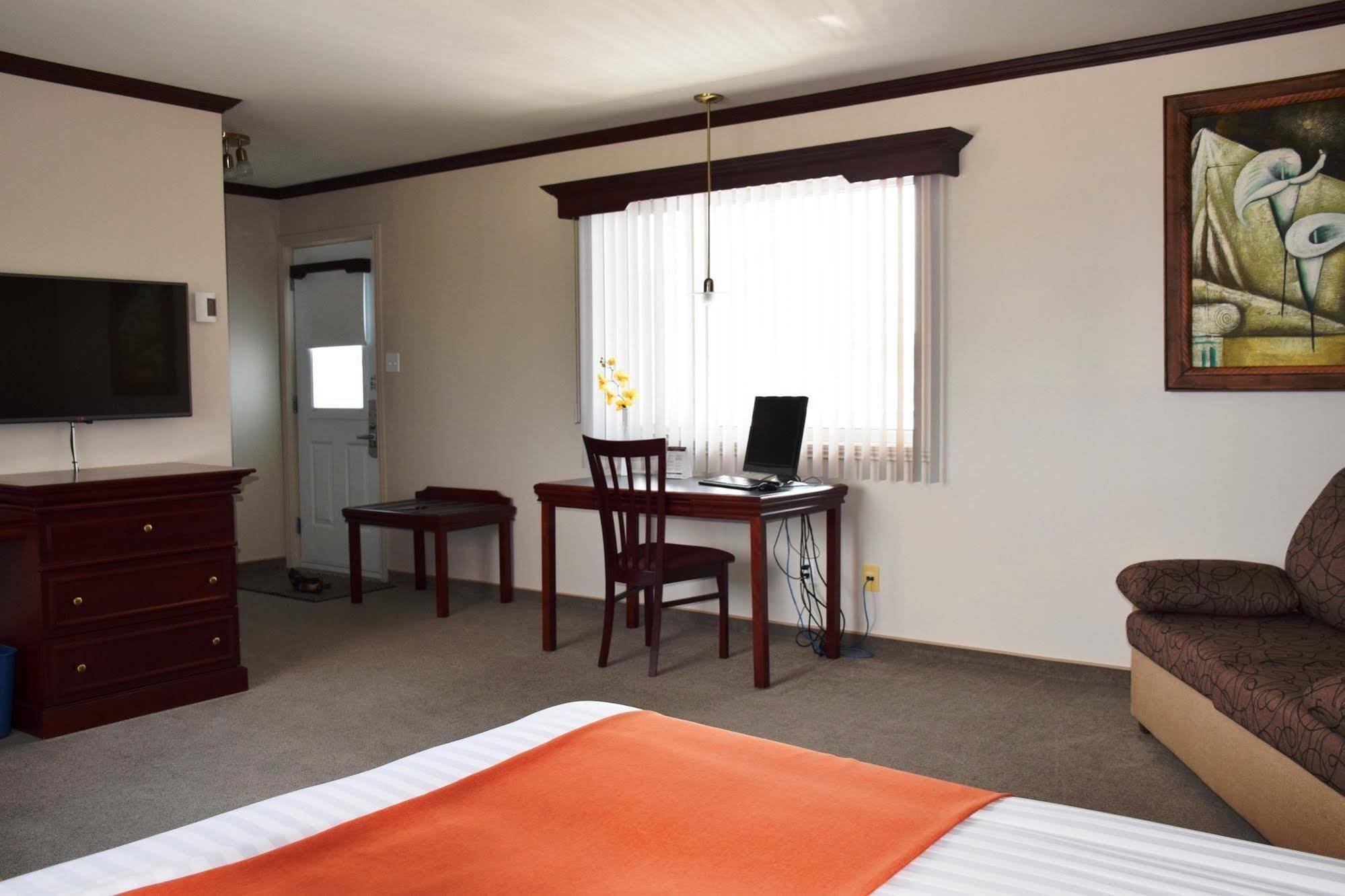 Gaspé Hotel Plante מראה חיצוני תמונה